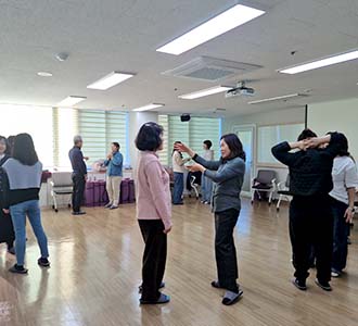 학부모 교육 및 가족지원 프로그램
